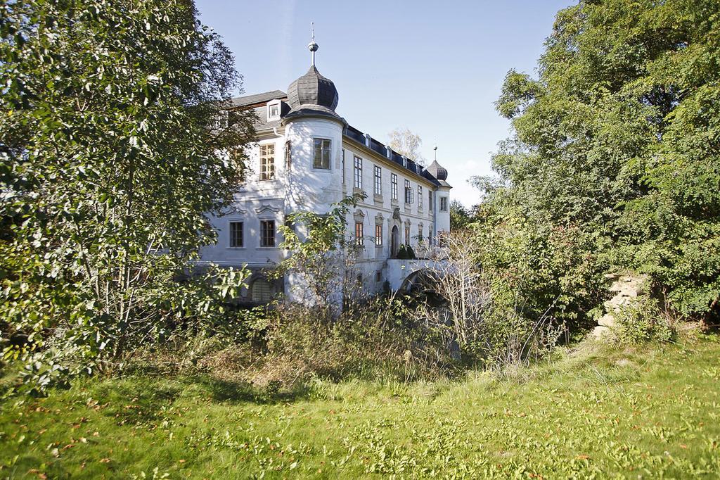 Chateau Trebesice Hotel Kutná Hora Exterior photo